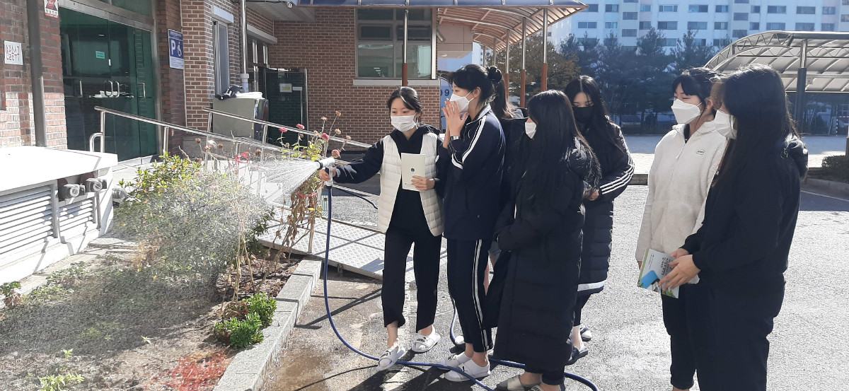���������뿡 ����� ������ Ȱ���Ͽ� ȭ�ܿ� ���Ѹ��� ����.jpg